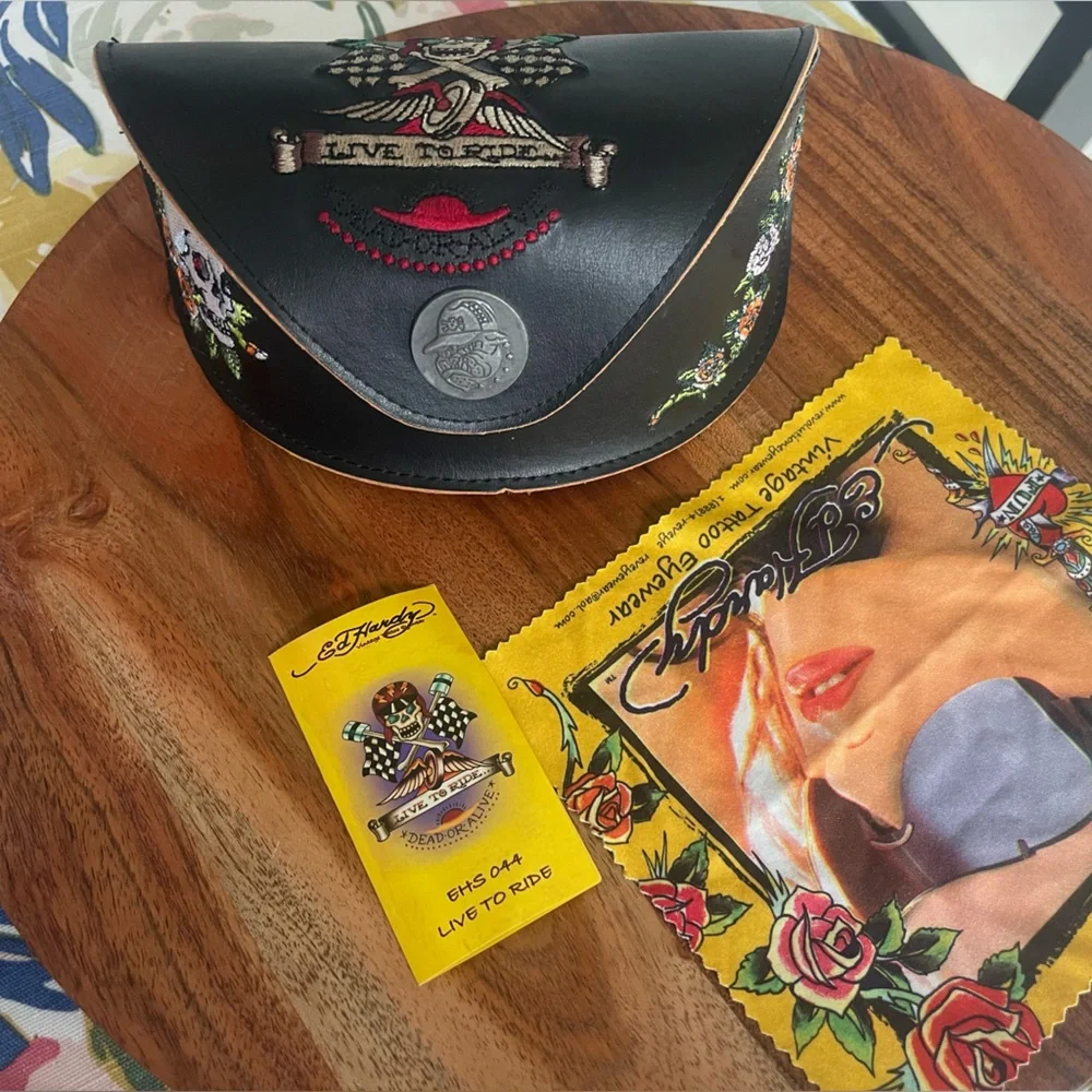 Ed Hardy vintage Live to Ride sunglasses set with case